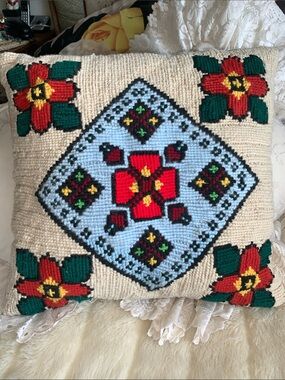 Vtg 70s folk art hand crafted ethnic wool cross stitch needlepoint pillow